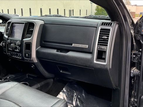Used 2018 RAM 2500 Power Wagon w/ Leather & Luxury Group AWD/4WD image 19