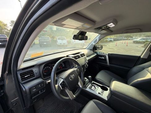 Used 2022 Toyota 4Runner SR5 Premium AWD/4WD image 7