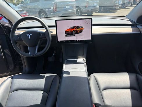 Used 2023 Tesla Model Y Long Range AWD/4WD image 10