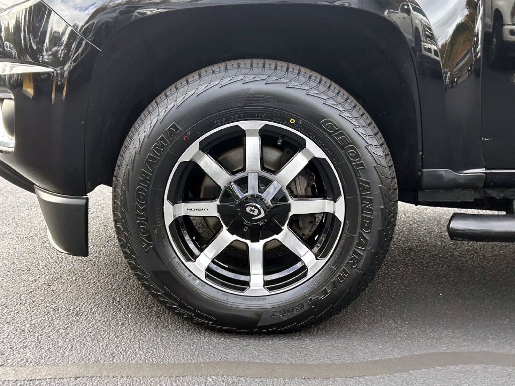 Used 2016 Chevrolet Colorado LT w/ LT Convenience Package AWD/4WD image 9