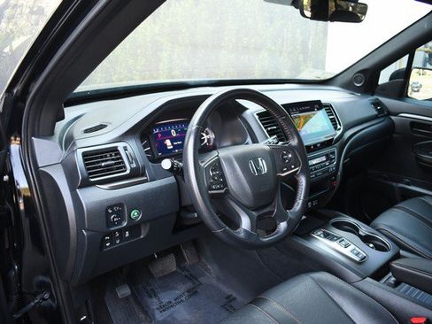 Used 2023 Honda Passport TrailSport image 14