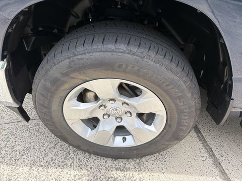 Used 2023 RAM 1500 Big Horn AWD/4WD image 14