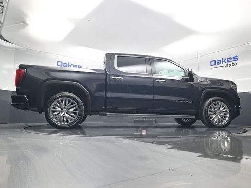 Used 2023 GMC Sierra 1500 Denali w/ Denali Reserve Package AWD/4WD image 48