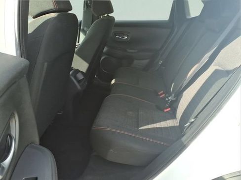 Used 2023 Honda HR-V Sport image 19