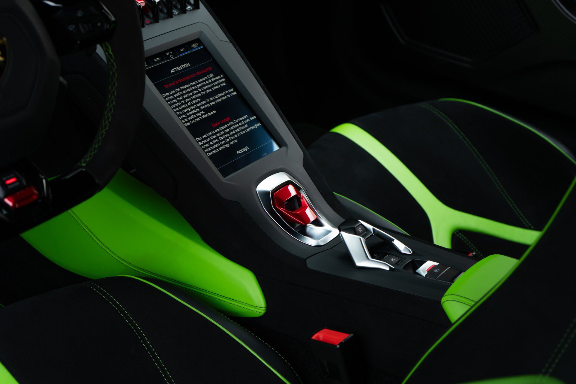 Used 2021 Lamborghini Huracan STO RWD image 21
