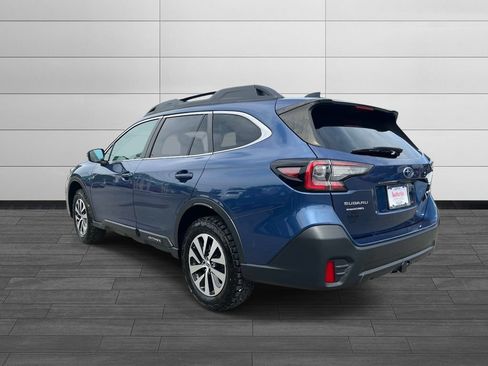 Used 2022 Subaru Outback Premium AWD/4WD image 5