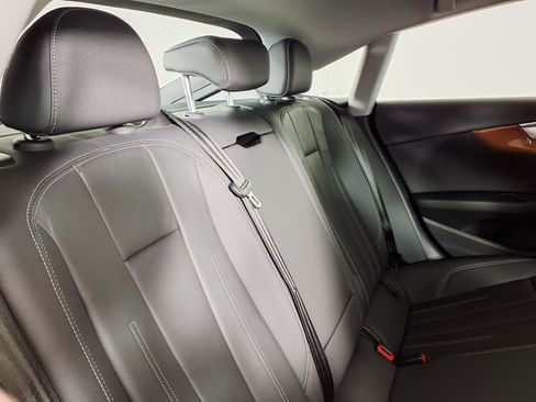 Used 2022 Audi A5 2.0T Premium image 12