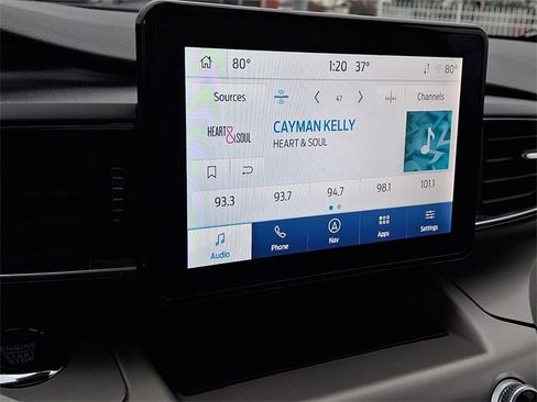 Used 2022 Ford Explorer XLT w/ Equipment Group 202A image 18