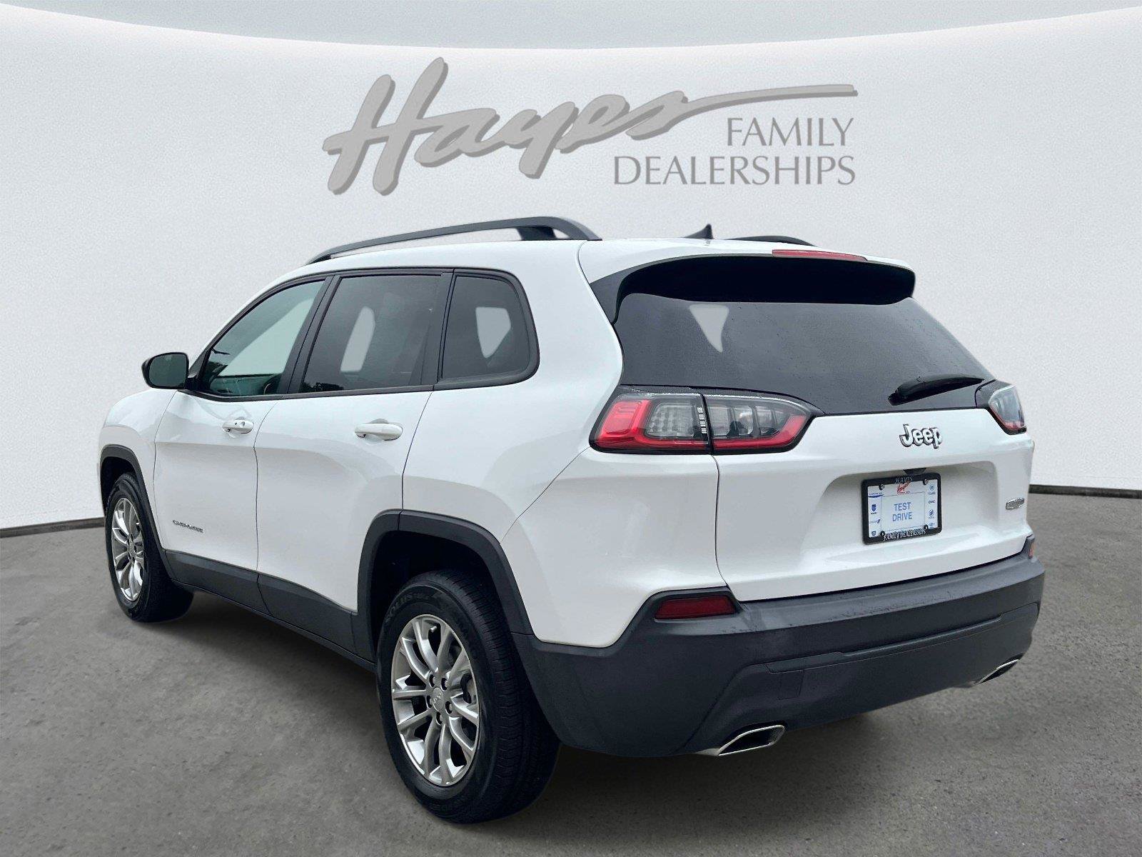 Used 2022 Jeep Cherokee Latitude Lux w/ Sun & Sound Group FWD image 5