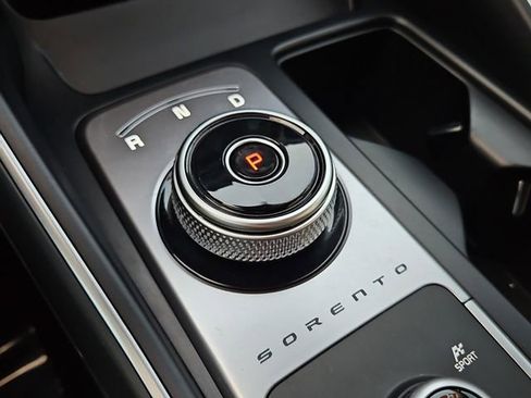 Used 2023 Kia Sorento EX image 22