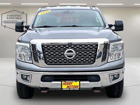 Used 2016 Nissan Titan SV AWD/4WD image 2