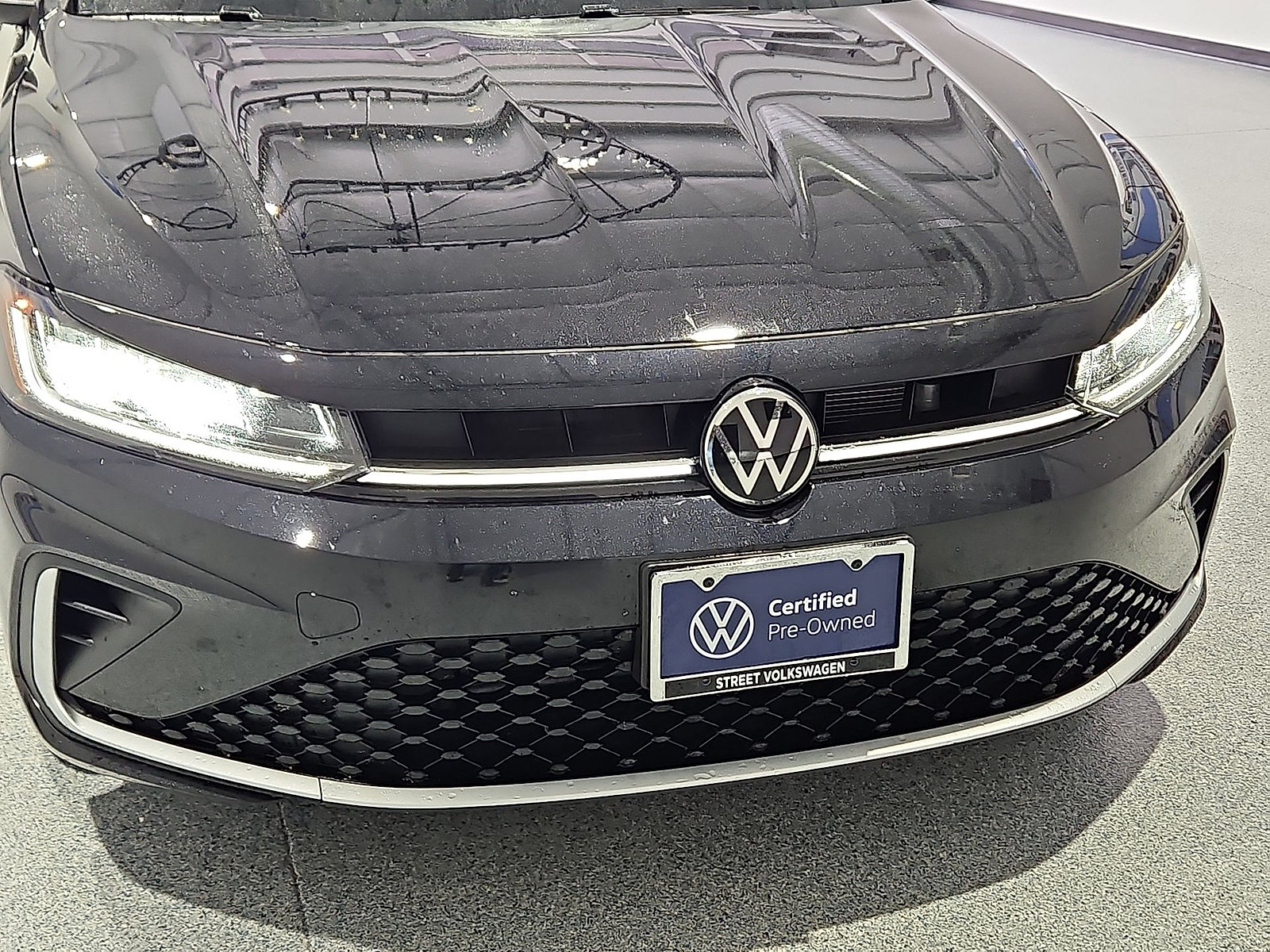 Used 2026 Volkswagen Jetta SEL FWD image 10