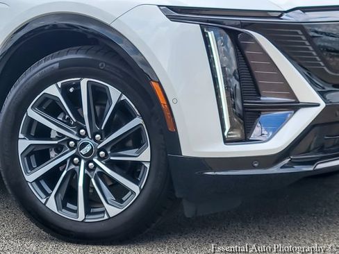 Certified 2024 Cadillac Lyriq Sport w/ LPO, Floor Liner Package AWD/4WD image 4