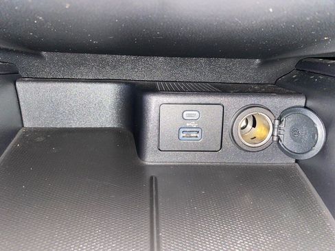 Used 2022 Ford Escape SEL image 13