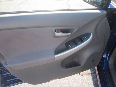 Used 2010 Toyota Prius Three FWD image 11