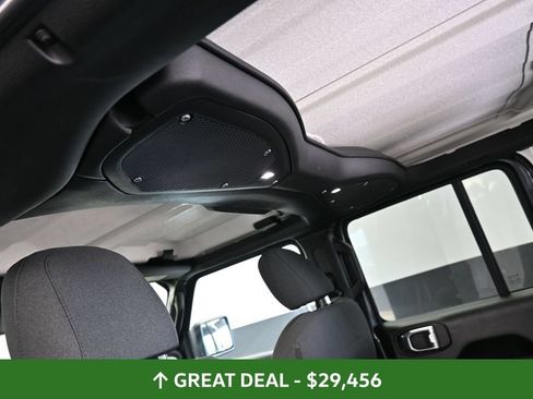 Used 2025 Jeep Wrangler Unlimited Sport AWD/4WD image 19