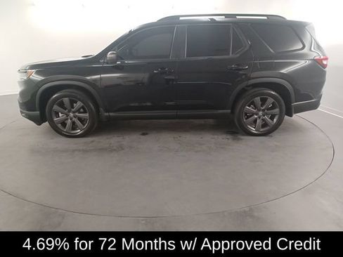 Certified 2023 Honda Pilot Sport image 4