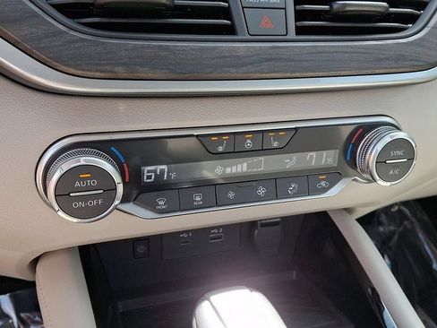Certified 2023 Nissan Altima 2.5 SL FWD image 19