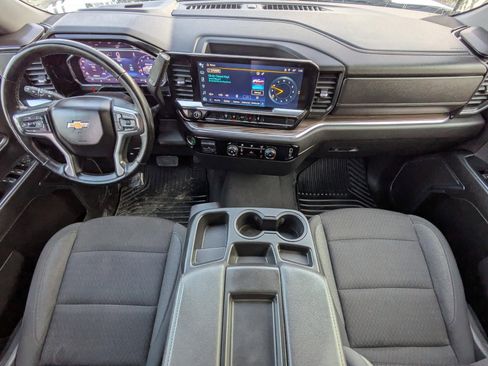 Used 2024 Chevrolet Silverado 3500 LT image 15