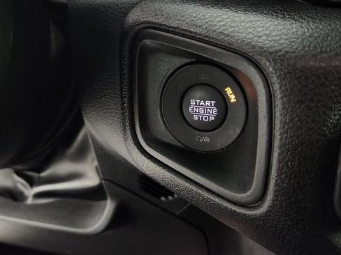 Used 2024 Jeep Wrangler Unlimited AWD/4WD image 30