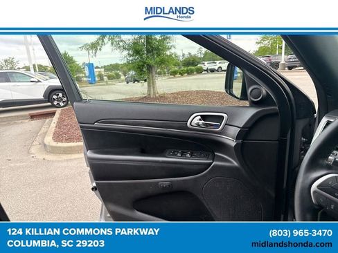 Used 2019 Jeep Grand Cherokee Limited AWD/4WD image 23