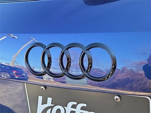 Certified 2025 Audi Q3 2.0T Premium w/ Convenience Package image 30