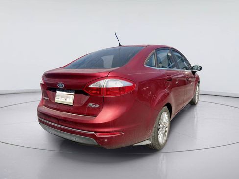 Used 2014 Ford Fiesta Titanium FWD image 3
