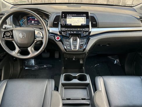 Certified 2023 Honda Odyssey Touring image 15