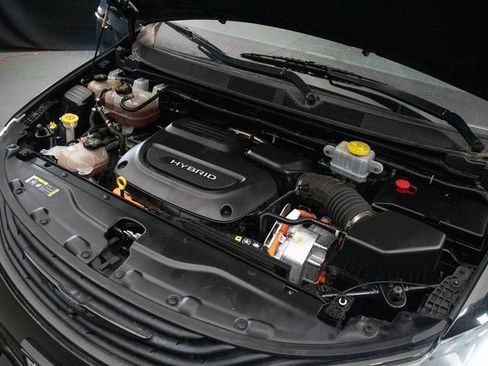 Used 2019 Chrysler Pacifica Limited w/ Advanced Safetytec Group image 27