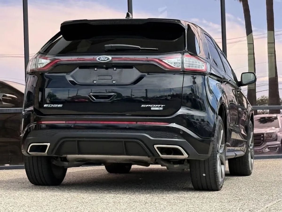 Used 2017 Ford Edge Sport w/ Technology Package AWD/4WD image 12