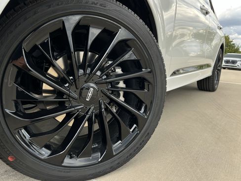 New 2025 Lincoln Aviator Reserve w/ Luxury Package image 12
