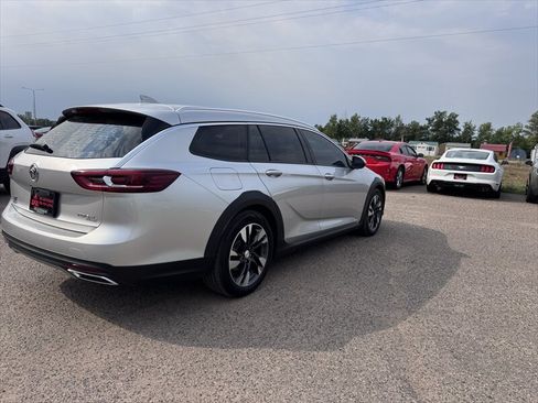 Used 2019 Buick Regal Preferred AWD/4WD image 3