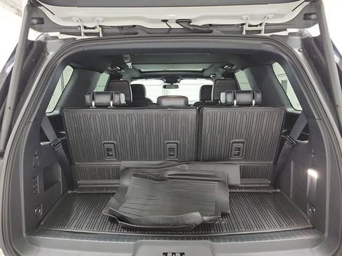 Used 2022 Ford Expedition Limited image 7