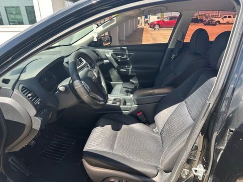 Used 2017 Nissan Altima 2.5 S w/ Power Driver Seat Package image 12