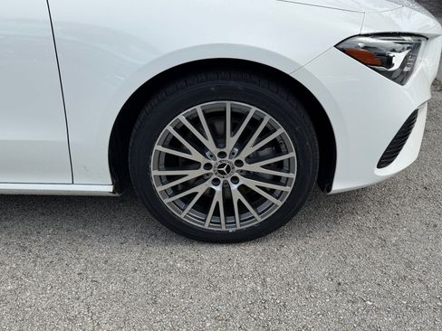 Used 2025 Mercedes-Benz CLA 250 image 9