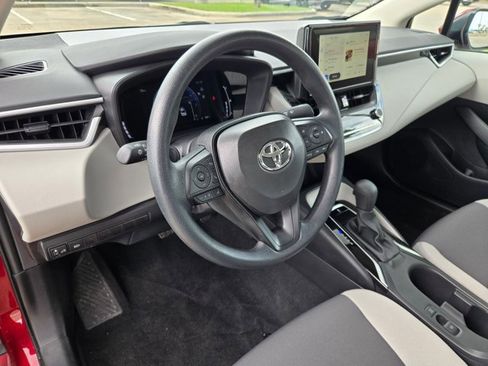 Used 2026 Toyota Corolla LE FWD image 10