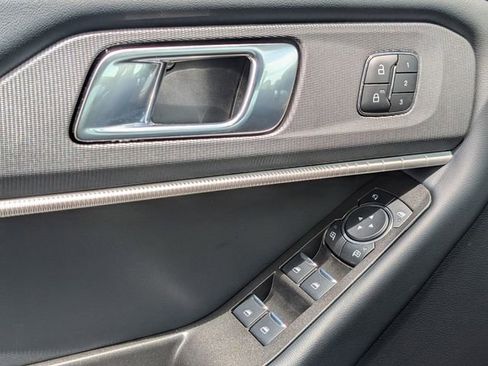 Used 2025 Ford Explorer ST AWD/4WD image 22