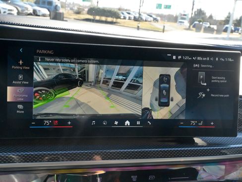 Used 2023 BMW 760i xDrive w/ Executive Package image 30