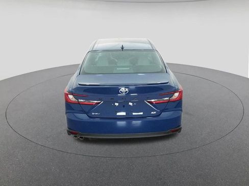 New 2026 Toyota Camry SE image 7