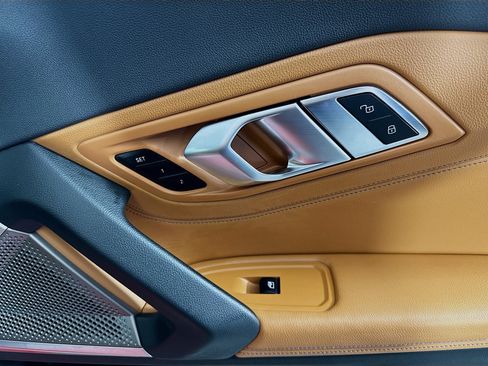 Used 2023 BMW Z4 M40i w/ Premium Package RWD image 25