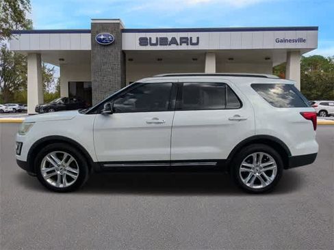 Used 2016 Ford Explorer XLT w/ Equipment Group 202A image 3