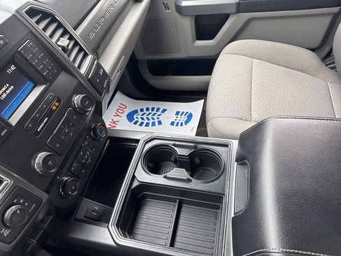 Used 2017 Ford F250 XLT w/ XLT Value Package image 34