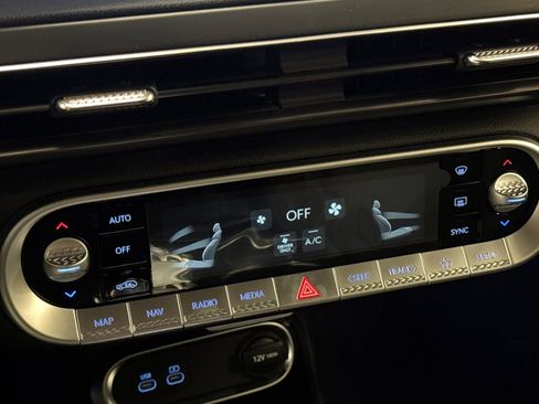 New 2026 Genesis GV60 RWD image 21