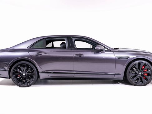 Used 2021 Bentley Flying Spur V8 image 6