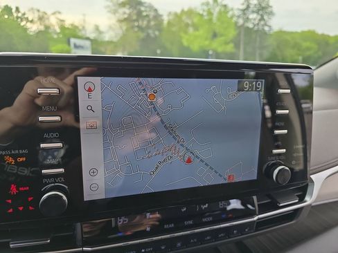 Certified 2021 Toyota Sienna Platinum AWD/4WD image 27