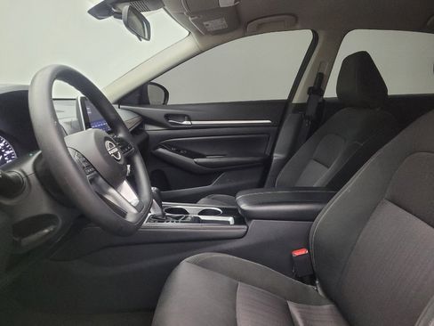 Used 2023 Nissan Altima 2.5 SV image 17