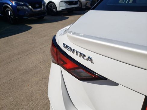 Certified 2021 Nissan Sentra SR w/ Trunk Package image 13