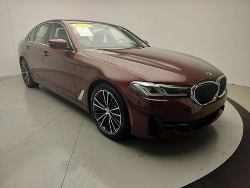 Certified 2023 BMW 530i w/ Premium Package RWD image 2