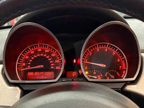 Used 2003 BMW Z4 2.5i image 28
