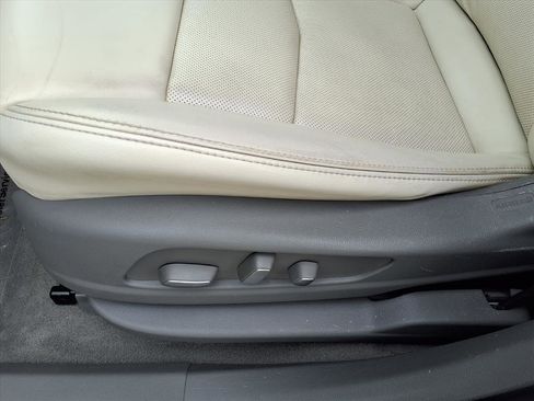 Used 2021 Cadillac XT6 Premium Luxury image 21